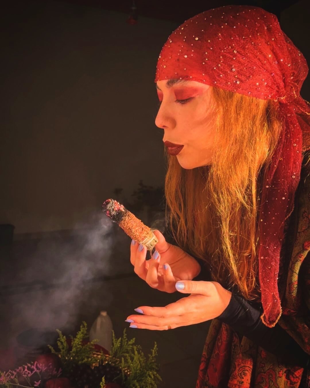 Isadora Maia em defumação ritualística